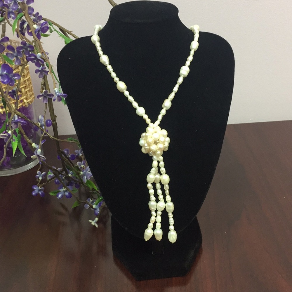 Fresh water pearl vintage necklace 🦋